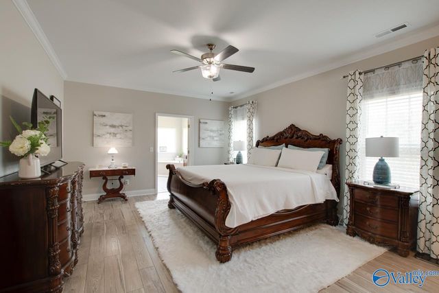 7619 Flint Crossing Circle, Owens Cross Roads, AL 35763