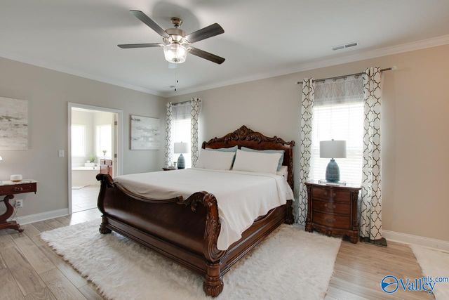 7619 Flint Crossing Circle, Owens Cross Roads, AL 35763