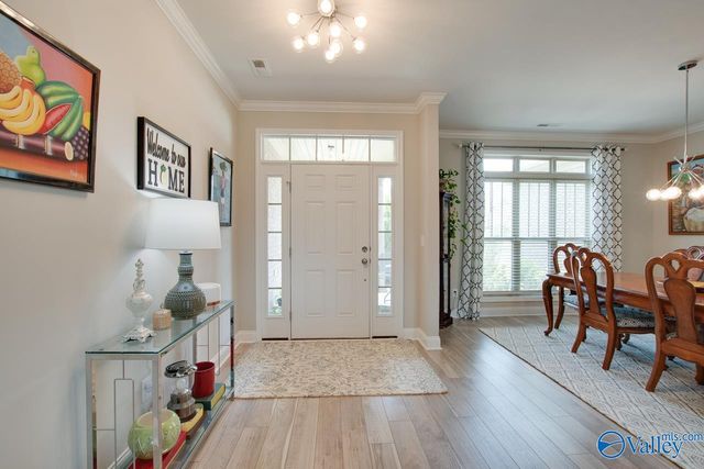 7619 Flint Crossing Circle, Owens Cross Roads, AL 35763