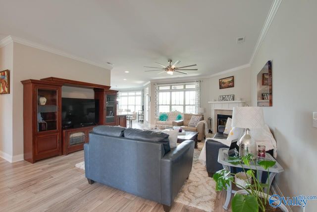 7619 Flint Crossing Circle, Owens Cross Roads, AL 35763