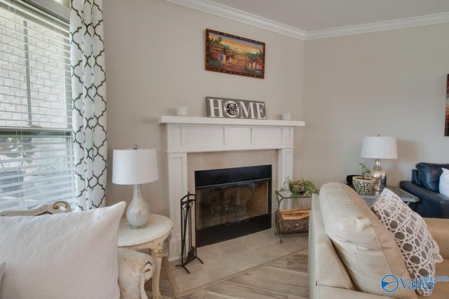 7619 Flint Crossing Circle, Owens Cross Roads, AL 35763