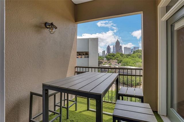 390 17th Street NW 6006, Atlanta, GA 30363