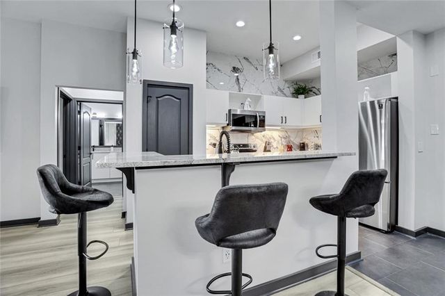 390 17th Street NW 6006, Atlanta, GA 30363