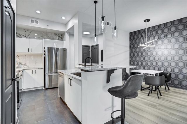 390 17th Street NW 6006, Atlanta, GA 30363