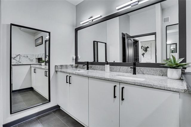 390 17th Street NW 6006, Atlanta, GA 30363