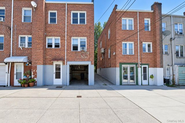 3062 49th Street, Astoria, NY 11103