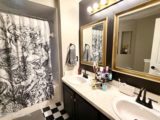 2959 MAJESTIC OAKS Lane, Green Cove Springs, FL 32043