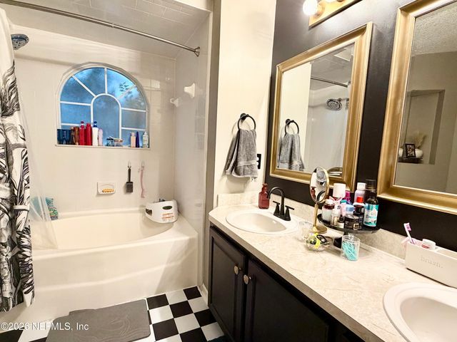 2959 MAJESTIC OAKS Lane, Green Cove Springs, FL 32043