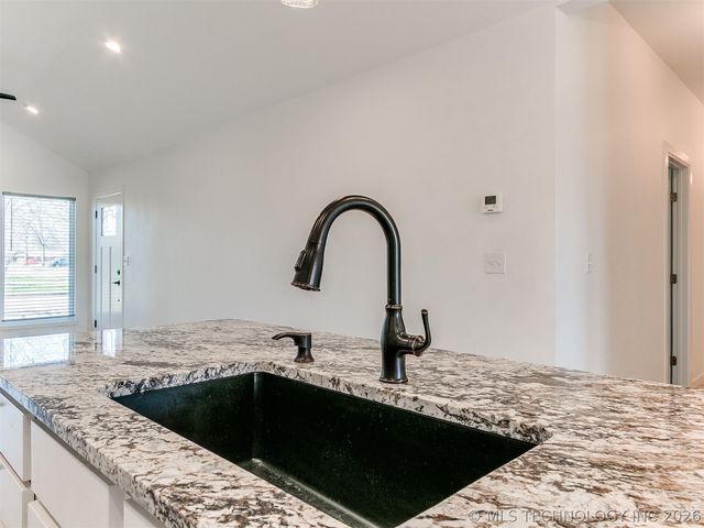 2813 S 88th East Avenue E, Tulsa, OK 74129