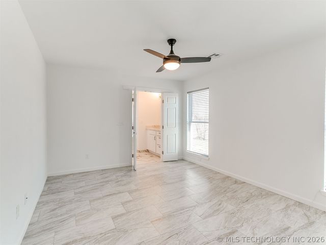 2813 S 88th East Avenue E, Tulsa, OK 74129