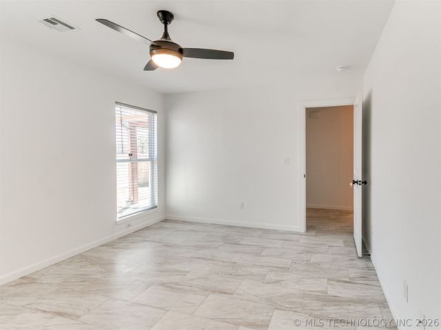 2813 S 88th East Avenue E, Tulsa, OK 74129