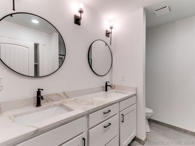 2813 S 88th East Avenue E, Tulsa, OK 74129