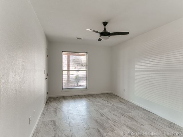 2813 S 88th East Avenue E, Tulsa, OK 74129