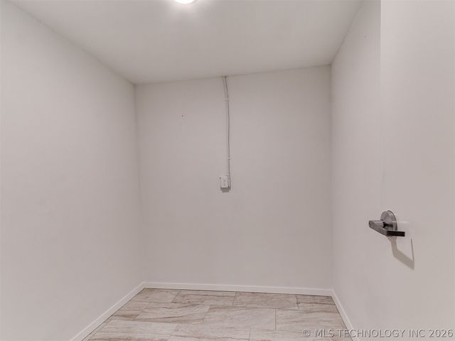 2813 S 88th East Avenue E, Tulsa, OK 74129