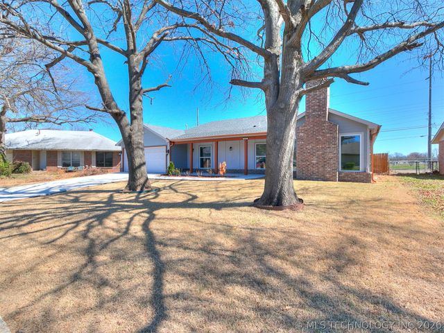 2813 S 88th East Avenue E, Tulsa, OK 74129