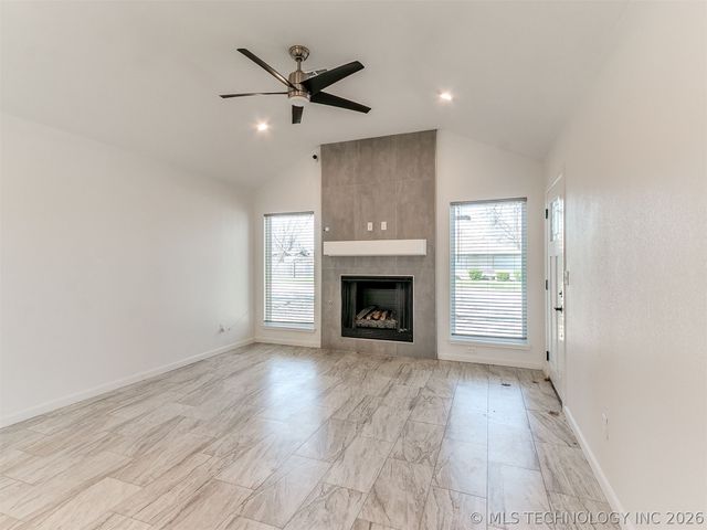 2813 S 88th East Avenue E, Tulsa, OK 74129