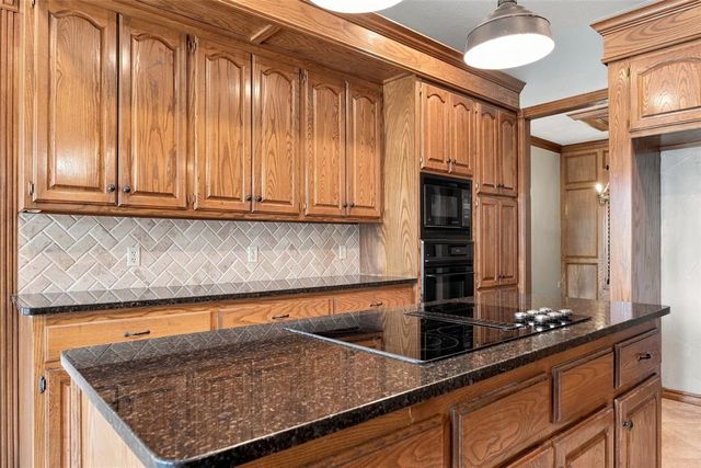 6508 NW 111th Street, Oklahoma City, OK 73162