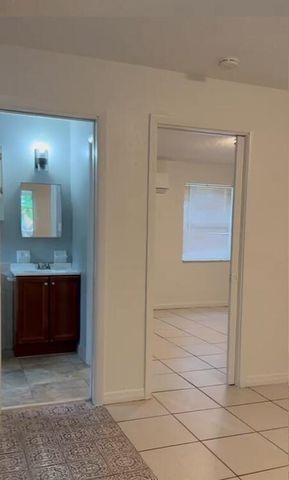 6300 SW 41st Street, Davie, FL 33314