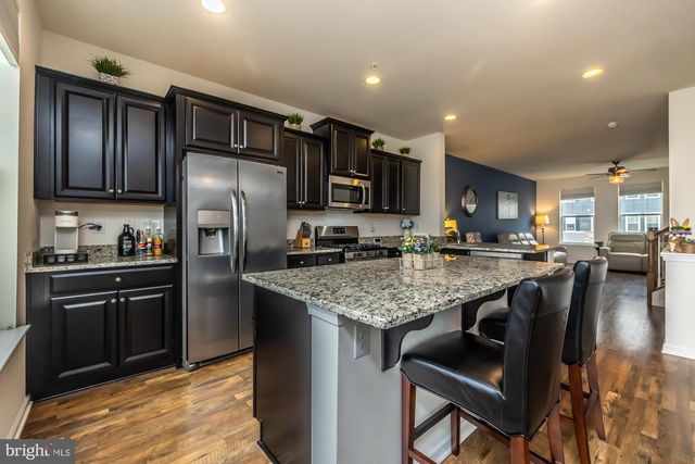 321 DAWSON PL, Downingtown, PA 19335