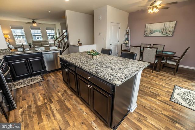 321 DAWSON PL, Downingtown, PA 19335