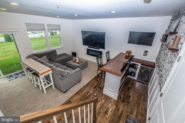 321 DAWSON PL, Downingtown, PA 19335