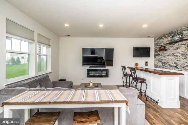 321 DAWSON PL, Downingtown, PA 19335