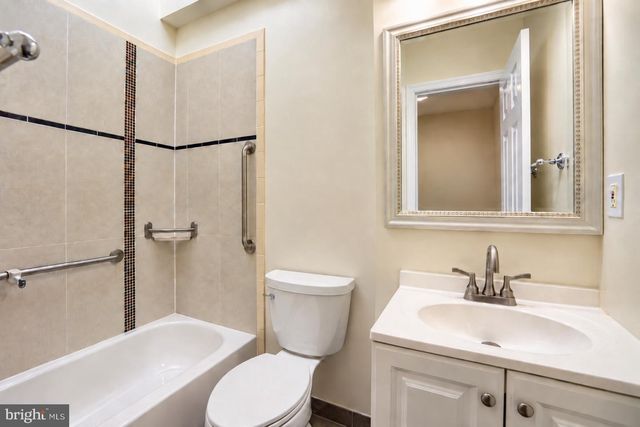 748 IRVING ST NW, Washington, DC 20010