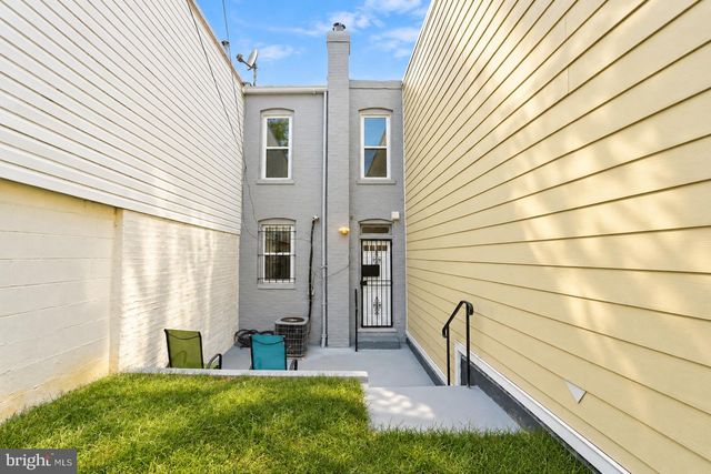 748 IRVING ST NW, Washington, DC 20010