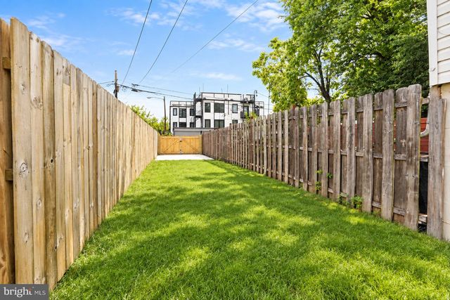 748 IRVING ST NW, Washington, DC 20010