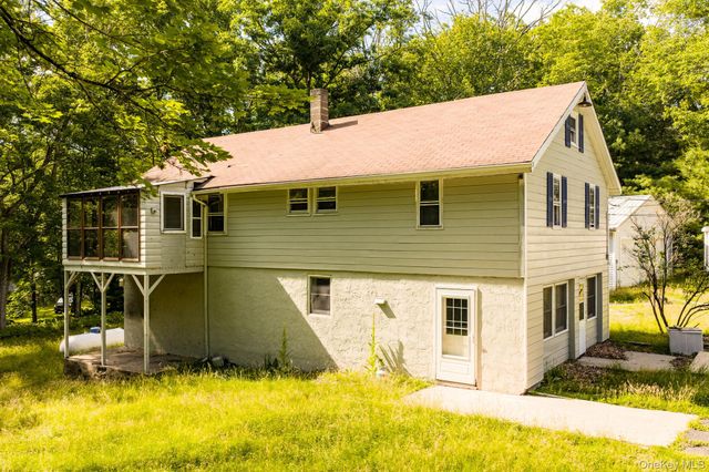 13 Oneida Trail, Glen Spey, NY 12737