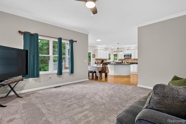 7943 Debora Drive, Brighton, MI 48114