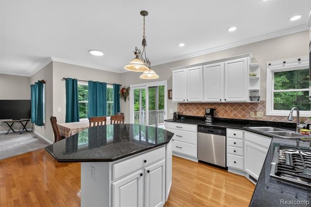 7943 Debora Drive, Brighton, MI 48114