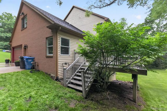 7943 Debora Drive, Brighton, MI 48114