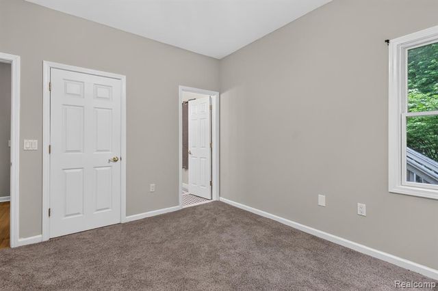 7943 Debora Drive, Brighton, MI 48114
