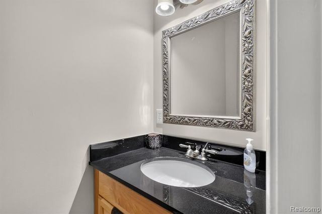 7943 Debora Drive, Brighton, MI 48114
