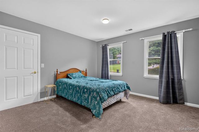 7943 Debora Drive, Brighton, MI 48114