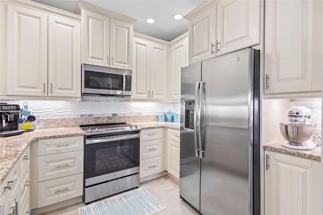 3431 79TH STREET CIRCLE W 101, Bradenton, FL 34209