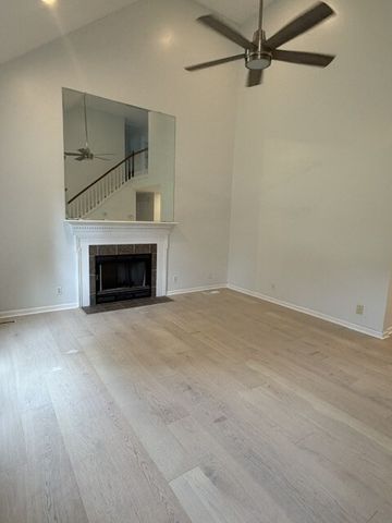 112 Buena Vista Ct, Nashville, TN 37218