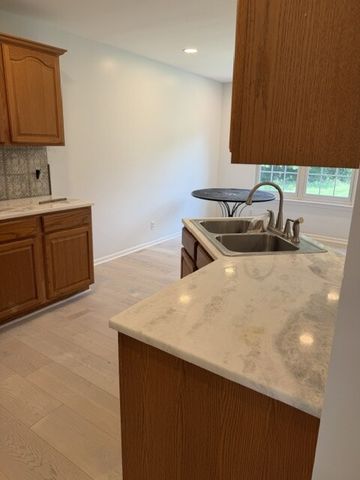 112 Buena Vista Ct, Nashville, TN 37218