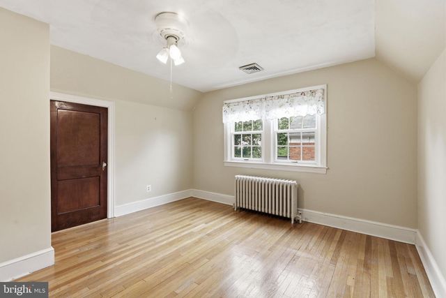 812 S GLEBE RD, Arlington, VA 22204