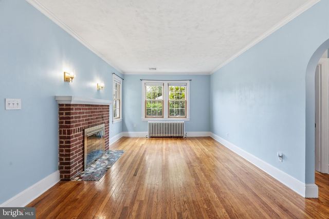 812 S GLEBE RD, Arlington, VA 22204