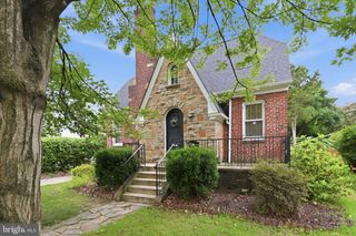 812 S GLEBE RD, Arlington, VA 22204