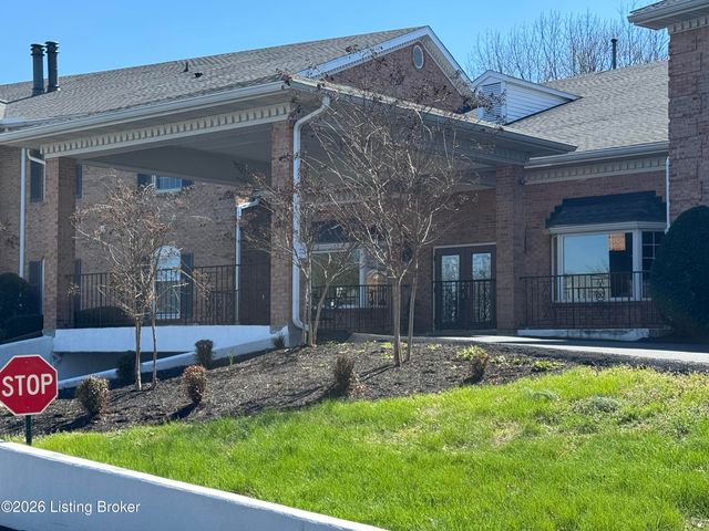 1612 Gardiner Ln 113, Louisville, KY 40205