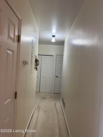 1612 Gardiner Ln 113, Louisville, KY 40205