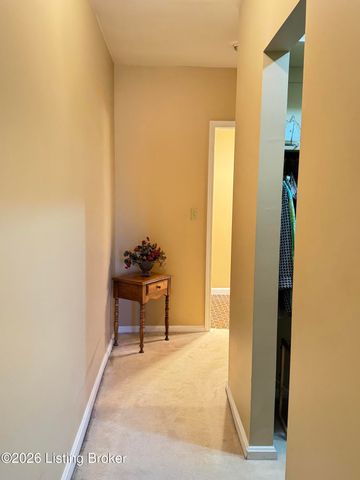 1612 Gardiner Ln 113, Louisville, KY 40205