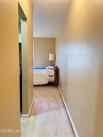 1612 Gardiner Ln 113, Louisville, KY 40205