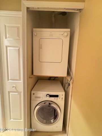 1612 Gardiner Ln 113, Louisville, KY 40205