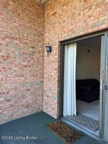 1612 Gardiner Ln 113, Louisville, KY 40205