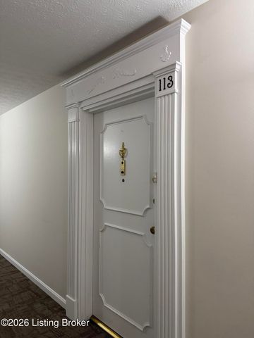 1612 Gardiner Ln 113, Louisville, KY 40205