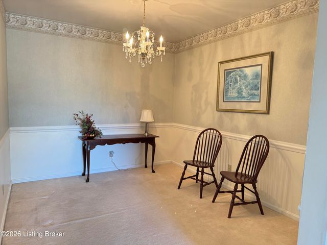 1612 Gardiner Ln 113, Louisville, KY 40205